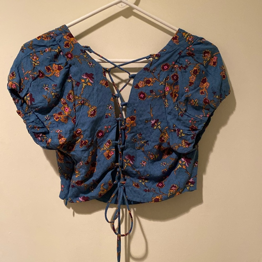 Free People blue w/purple floral square neck tie back crop top, MEDIUM, NWOT
